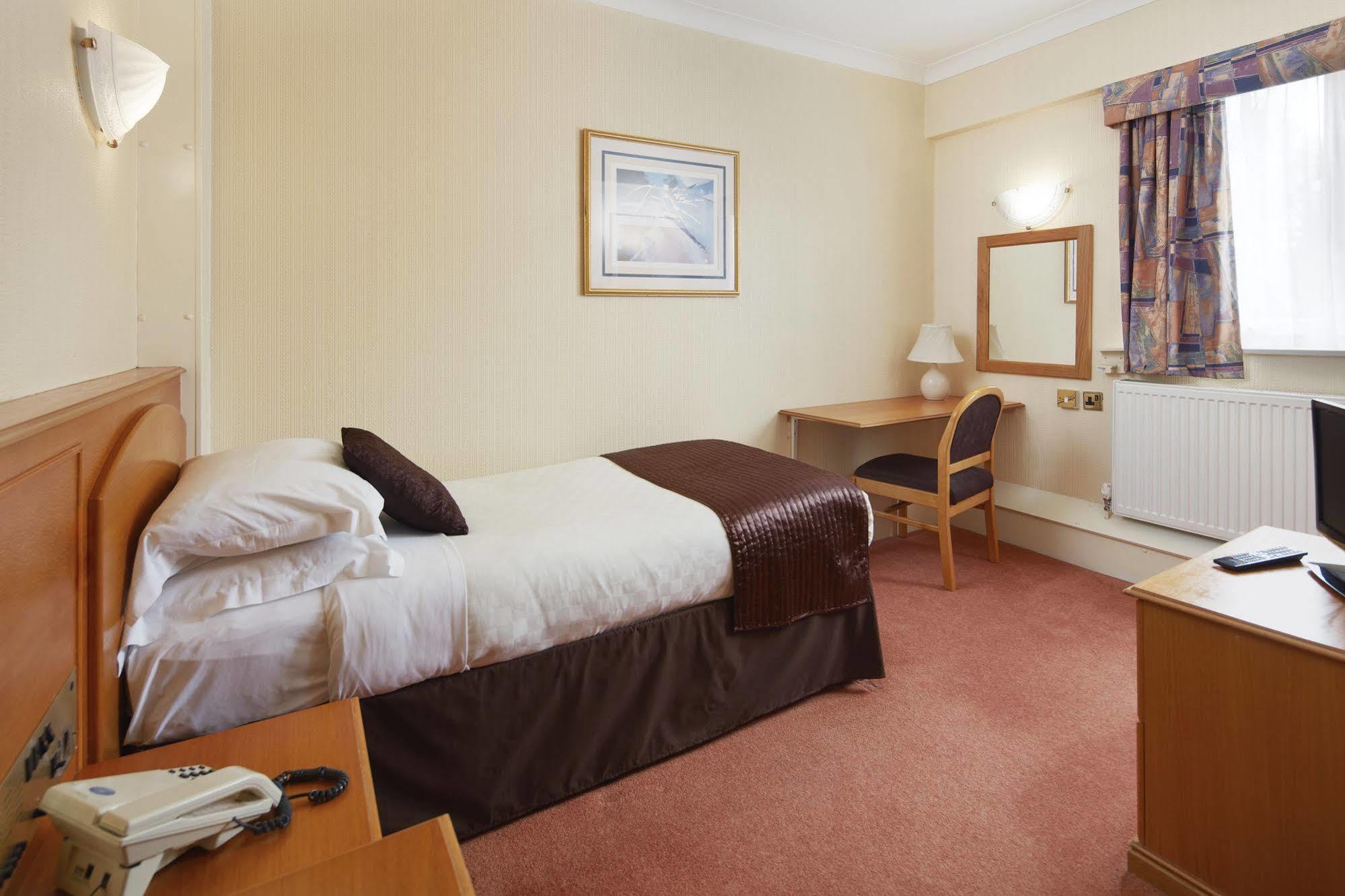 Alma Hotel 3*